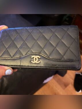 CHANEL Black Quilted Lambskin Wallet with Gold CC Logo